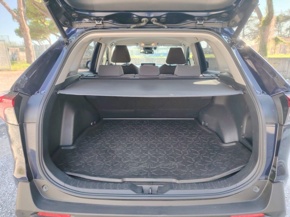 Toyota Rav4 usata a Massa-Carrara (13)