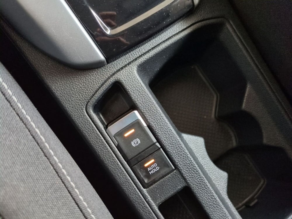 Volkswagen T-Roc usata a Agrigento (16)