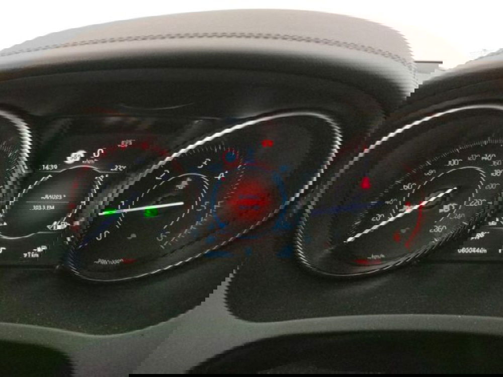 Jaguar E-Pace usata a Modena (13)