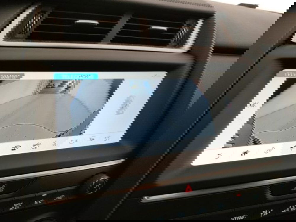 Jaguar E-Pace usata a Modena (16)