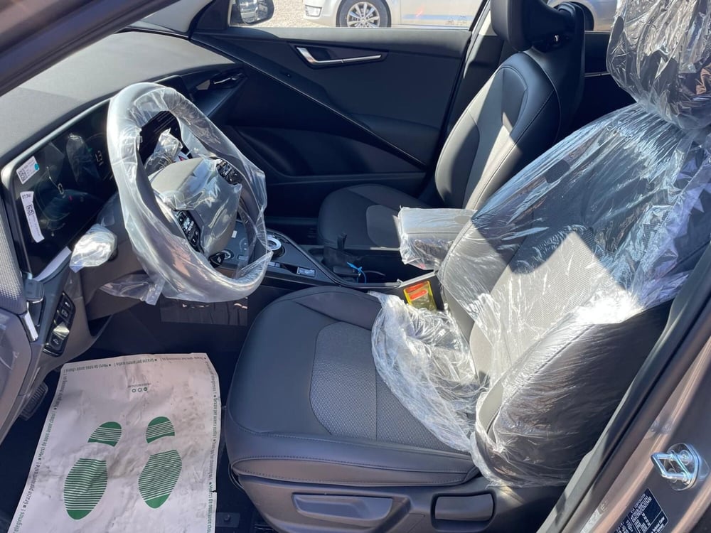 Kia Niro nuova a Arezzo (11)