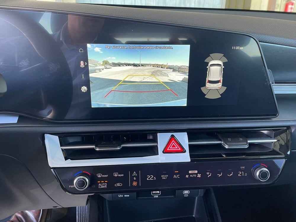 Kia Niro nuova a Arezzo (18)