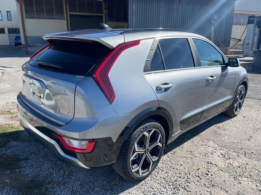 Kia Niro nuova a Arezzo (5)