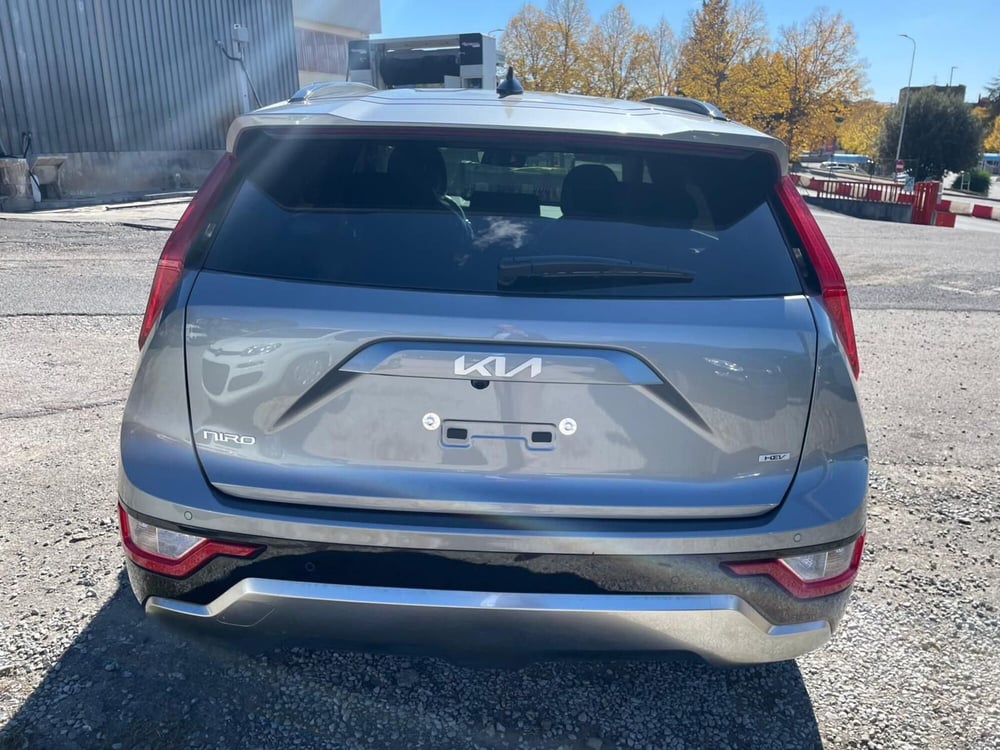 Kia Niro nuova a Arezzo (6)