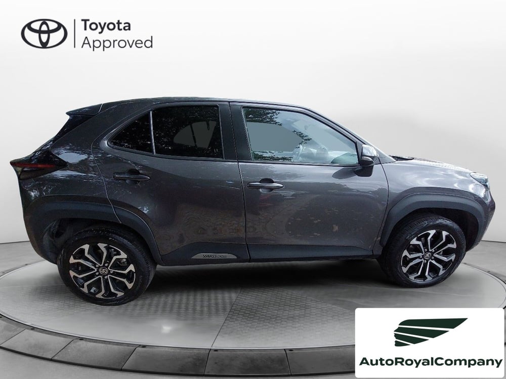 Toyota Yaris Cross usata a Roma (7)