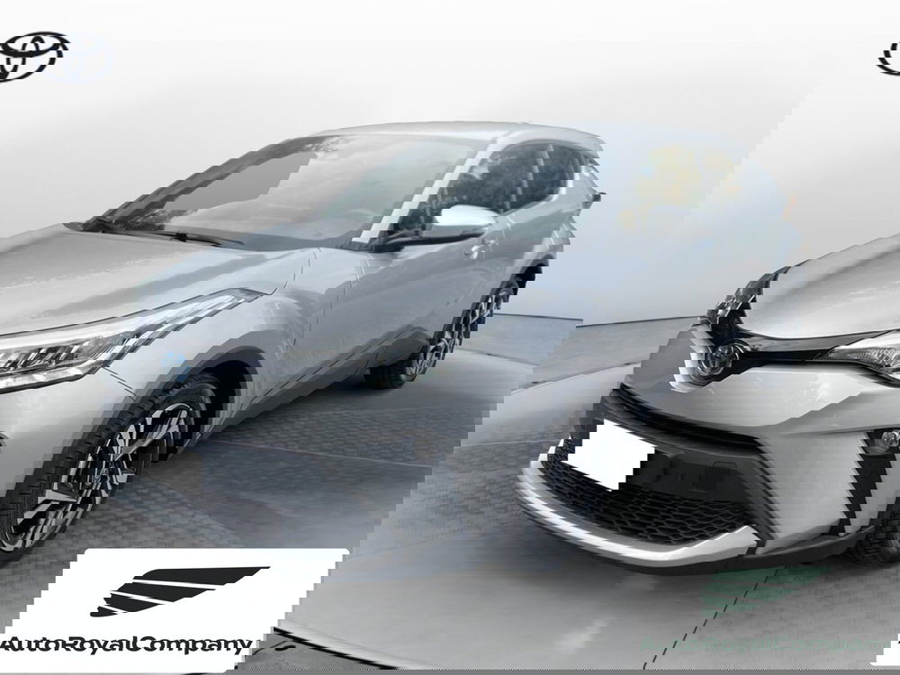 Toyota Toyota C-HR nuova a Roma