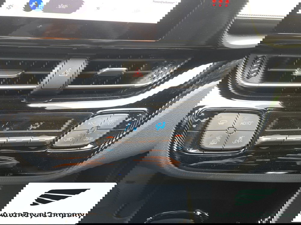 Toyota Toyota C-HR nuova a Roma (17)