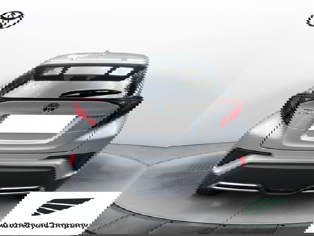 Toyota Toyota C-HR nuova a Roma (5)