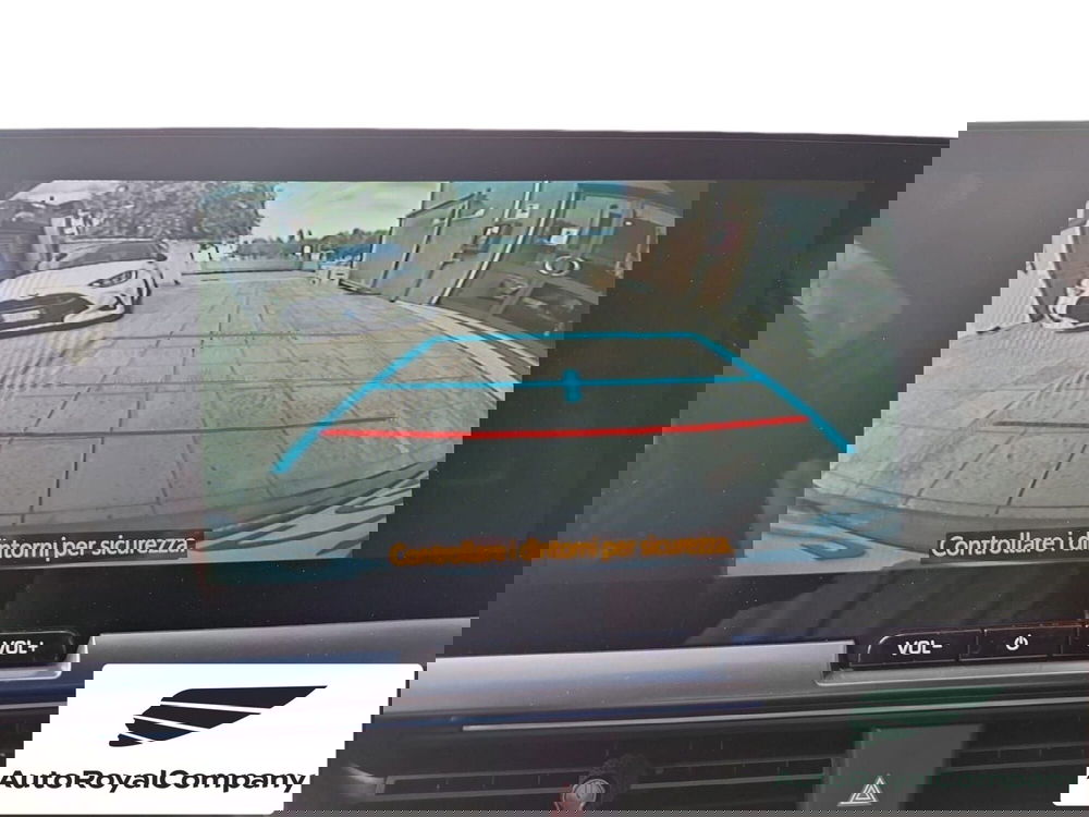 Toyota Toyota C-HR nuova a Roma (11)