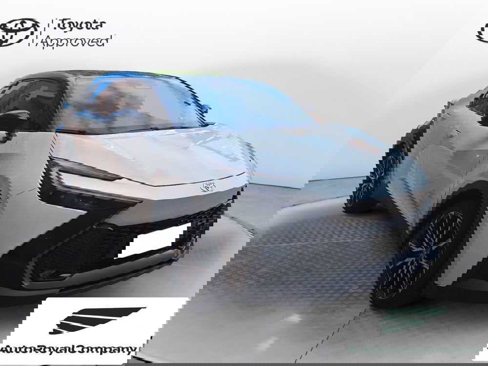 Toyota Toyota C-HR nuova a Roma (4)