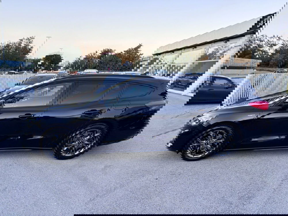 Ford Focus Station Wagon usata a Ancona (8)