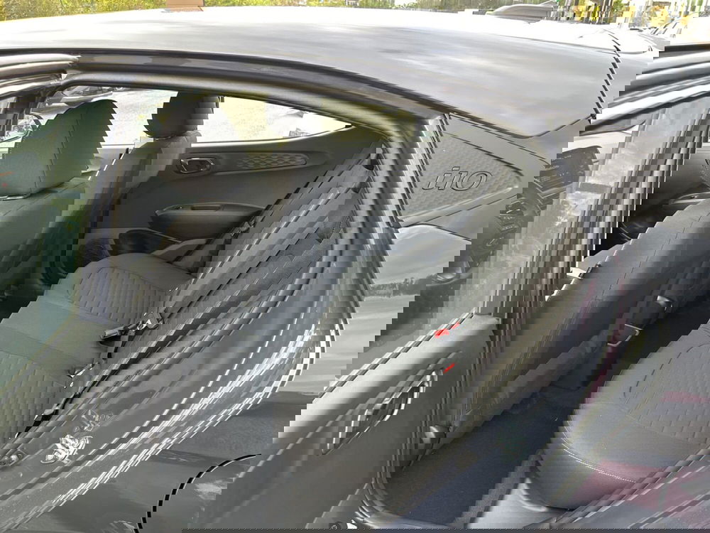 Hyundai i10 nuova a Roma (12)