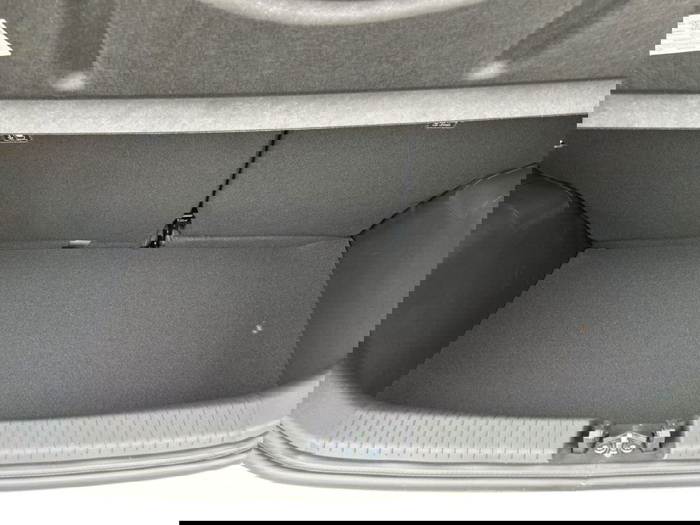 Hyundai i10 nuova a Roma (10)