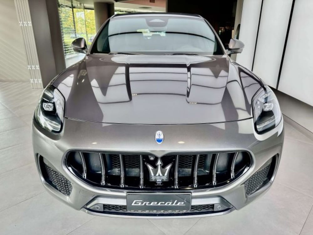 Maserati Grecale nuova a Torino (2)
