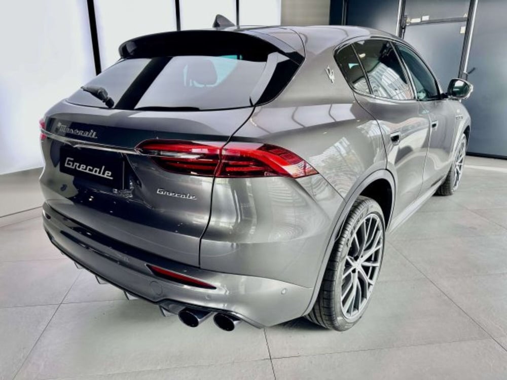 Maserati Grecale nuova a Torino (6)