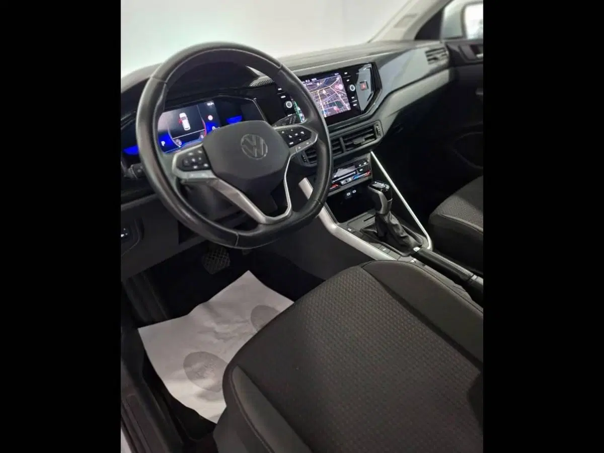 Volkswagen Taigo usata a Torino (10)