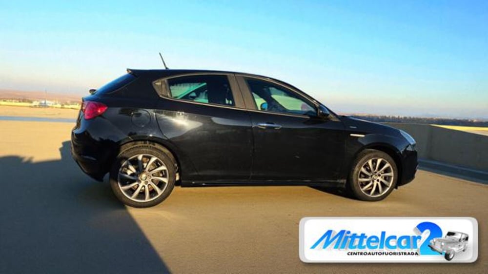 Alfa Romeo Giulietta usata a Udine (6)