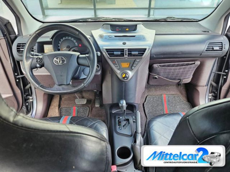 Toyota iQ usata a Udine (10)