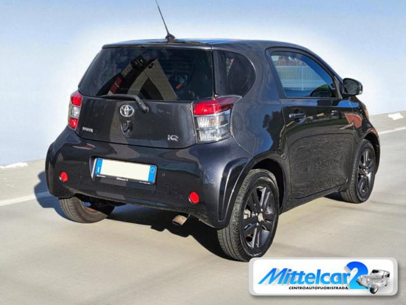 Toyota iQ usata a Udine (2)