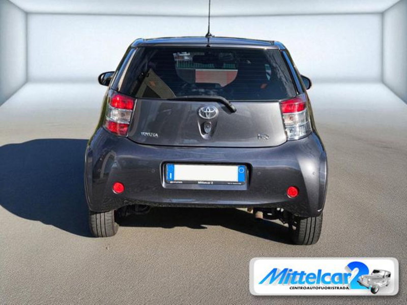 Toyota iQ usata a Udine (4)