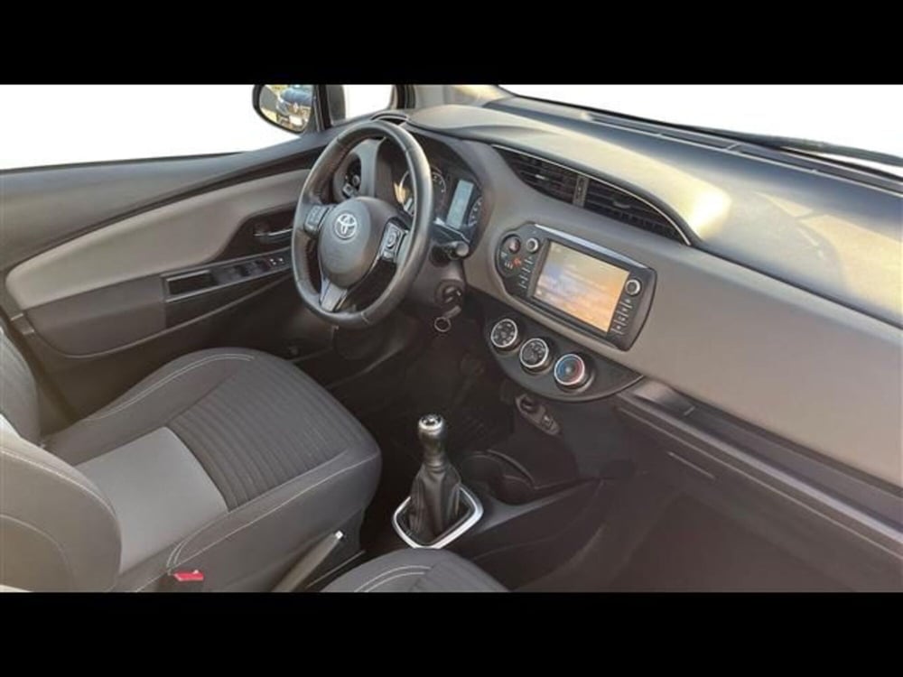 Toyota Yaris usata a Firenze (11)