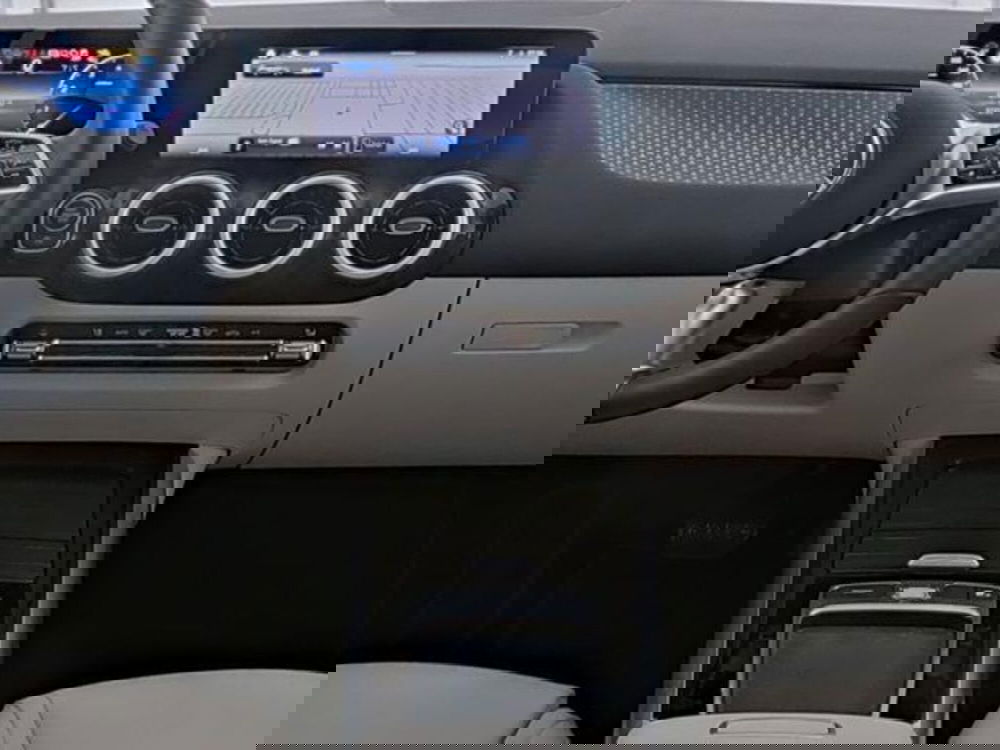 Mercedes-Benz GLA SUV usata a Milano (8)