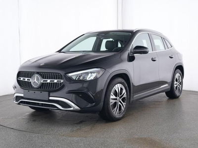 Mercedes-Benz GLA SUV 180 Progressive Advanced Plus auto del 2024 usata a Magenta