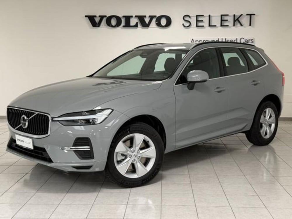 Volvo XC60 nuova a Como