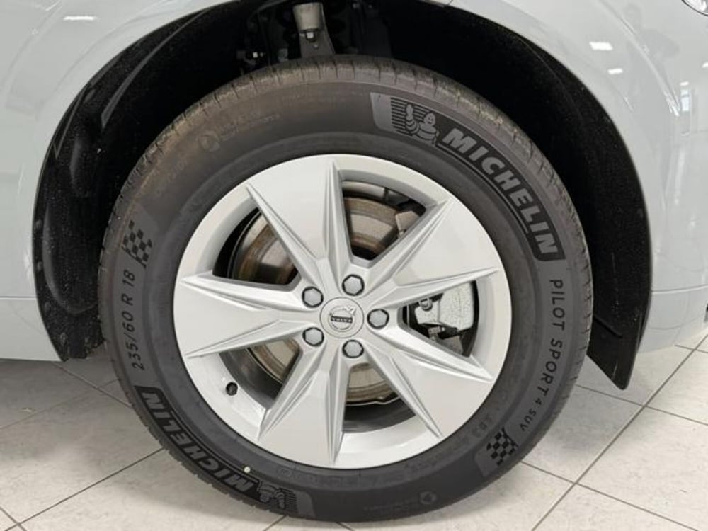 Volvo XC60 nuova a Como (16)