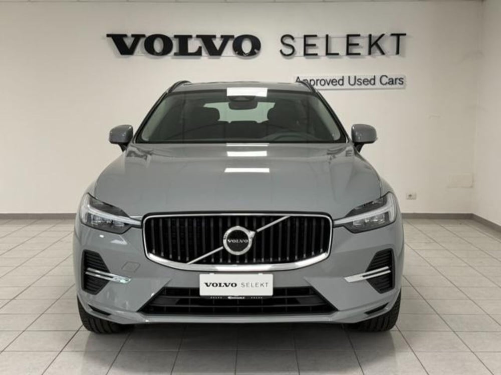 Volvo XC60 nuova a Como (3)