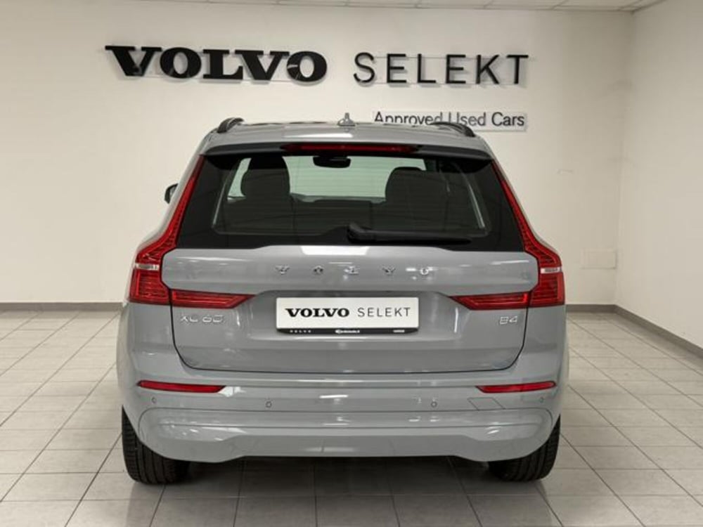 Volvo XC60 nuova a Como (4)