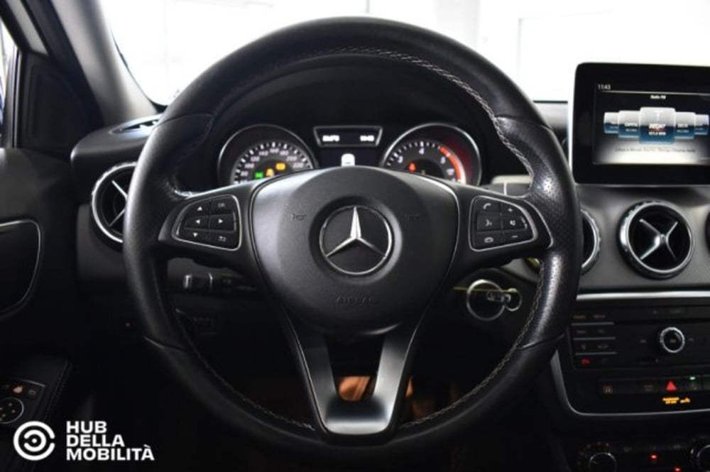 Mercedes-Benz GLA SUV usata a Perugia (11)