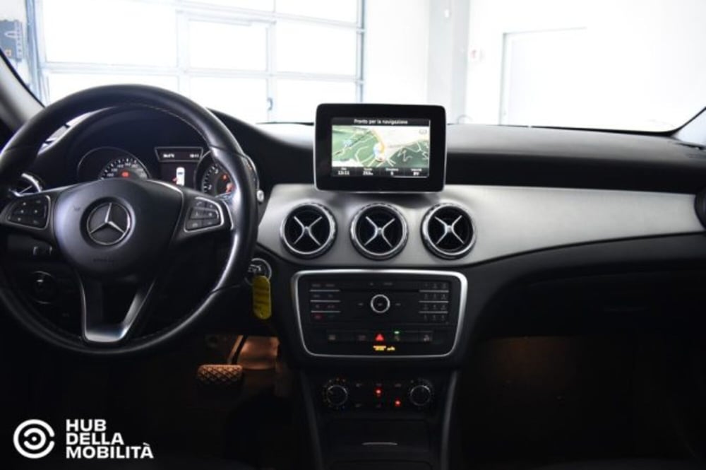Mercedes-Benz GLA SUV usata a Perugia (12)