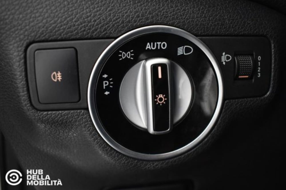 Mercedes-Benz GLA SUV usata a Perugia (16)