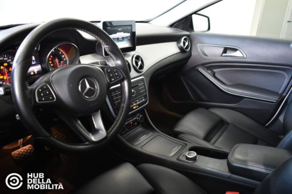 Mercedes-Benz GLA SUV usata a Perugia (19)