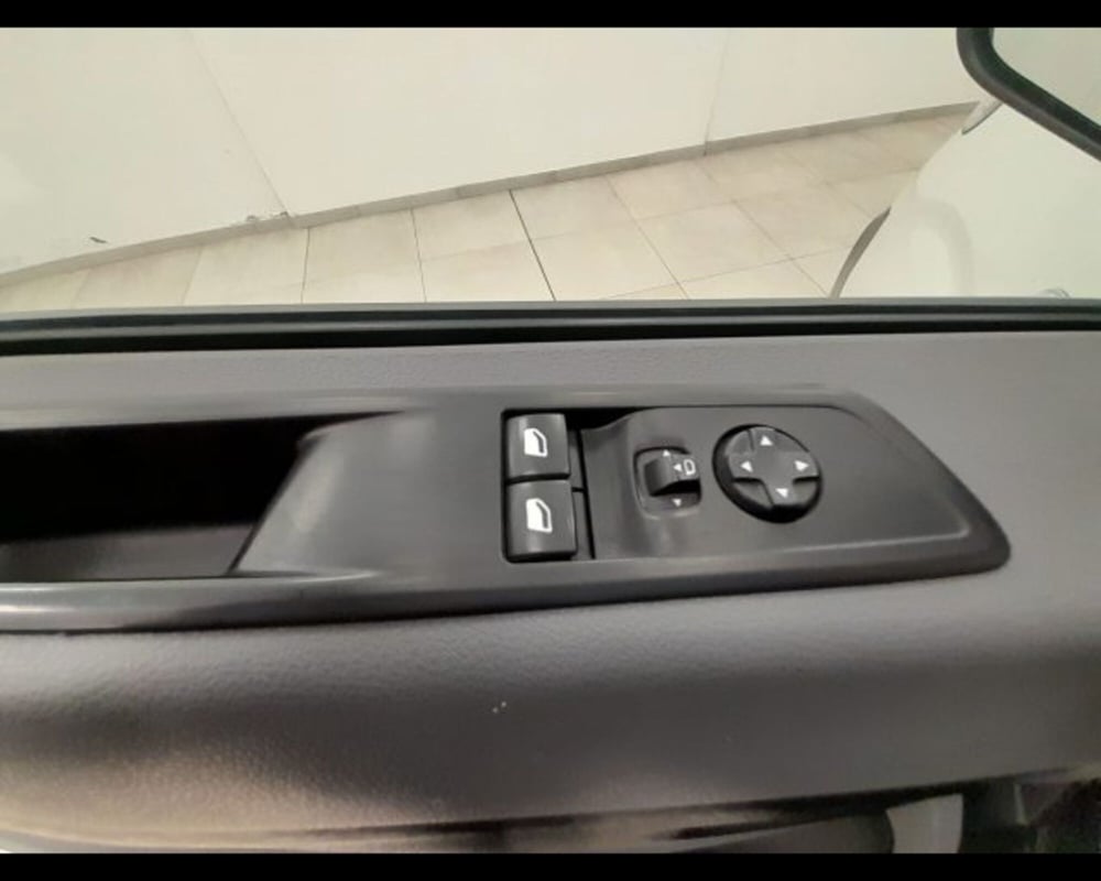 Opel Vivaro Furgone usata a Alessandria (11)