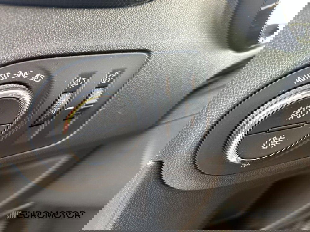 Opel Crossland X usata a Bari (12)