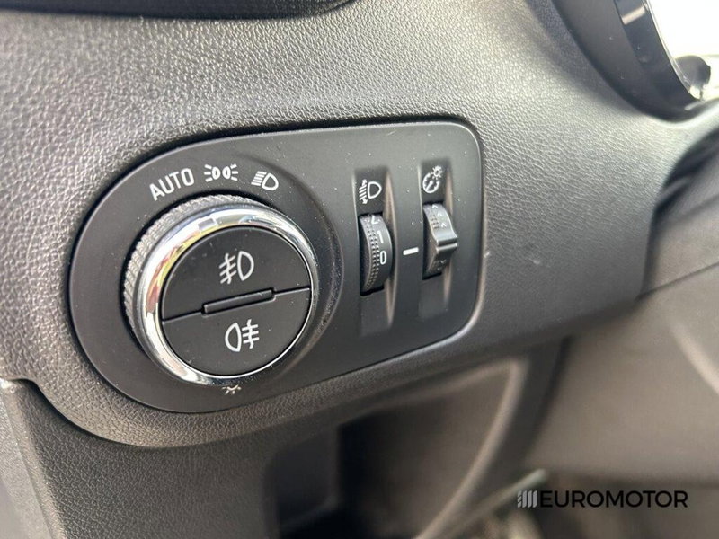 Opel Crossland X usata a Bari (13)