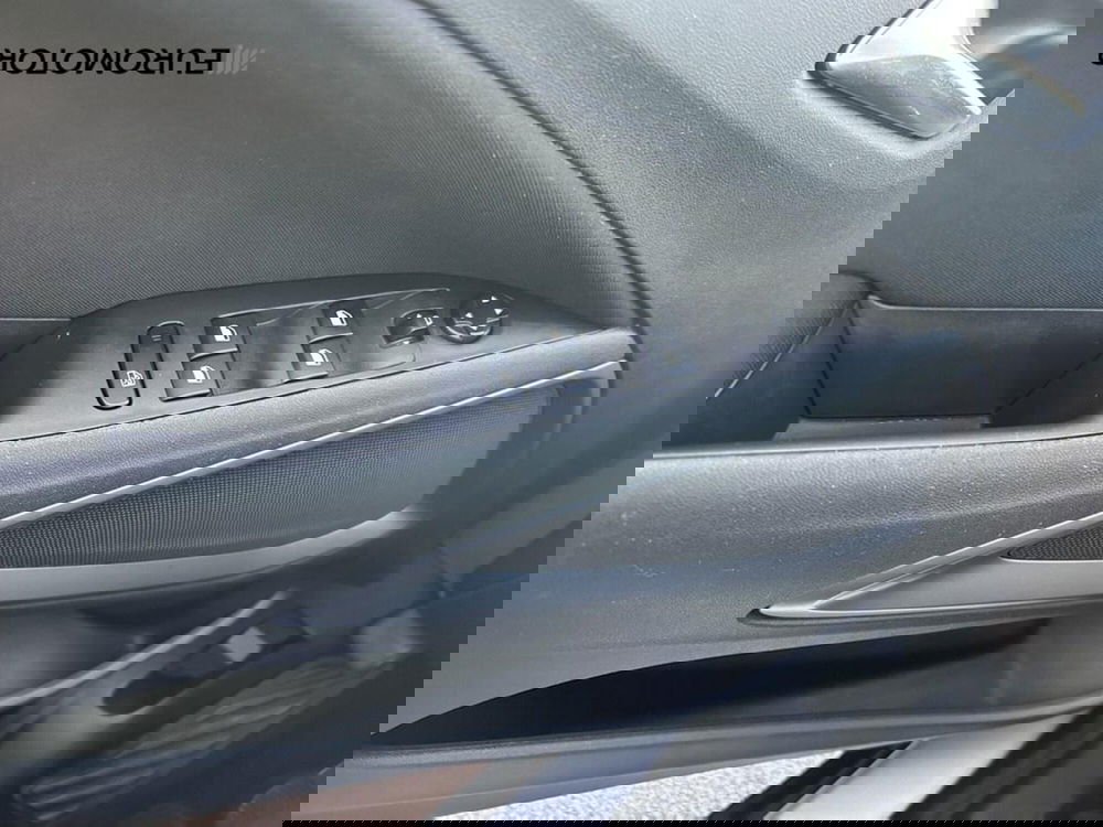 Opel Crossland X usata a Bari (13)