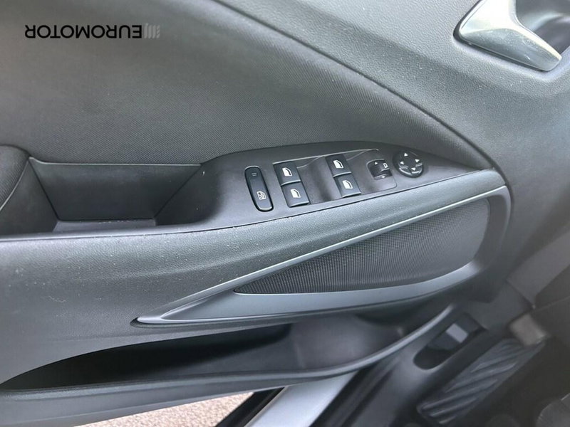 Opel Crossland X usata a Bari (14)