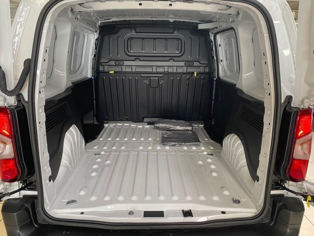 Citroen Berlingo Furgone nuova a Torino (8)