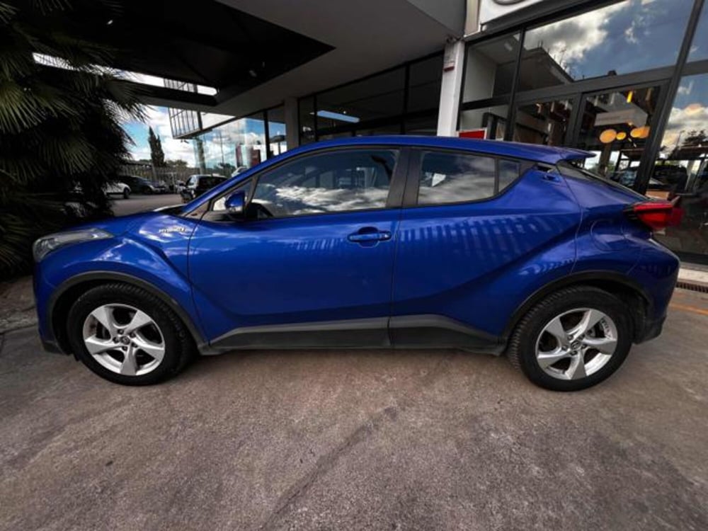 Toyota Toyota C-HR usata a Sassari (4)
