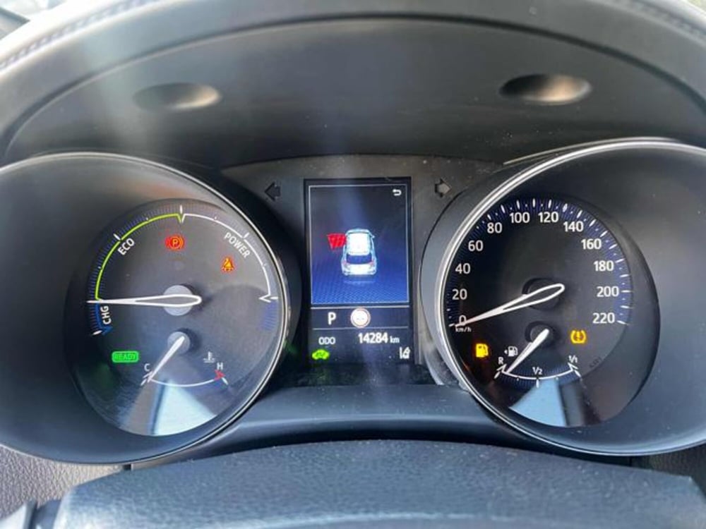 Toyota Toyota C-HR usata a Sassari (12)