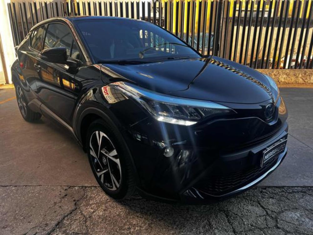 Toyota Toyota C-HR usata a Sassari (3)