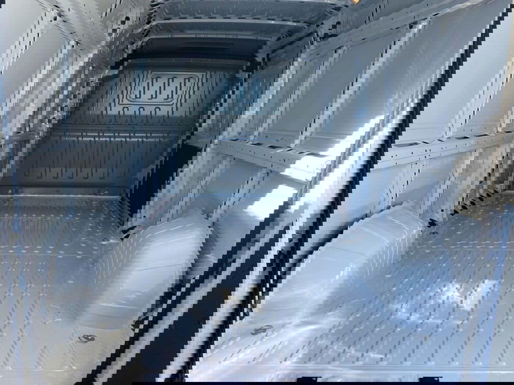 Peugeot Boxer Furgone nuova a Torino (8)