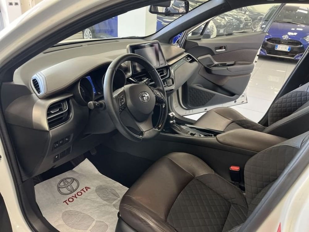 Toyota Toyota C-HR usata a Prato (7)