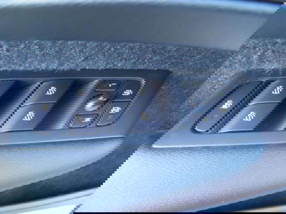 Volvo XC40 usata a Firenze (10)