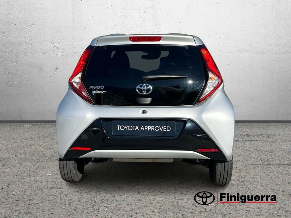 Toyota Aygo usata a Lecco (3)