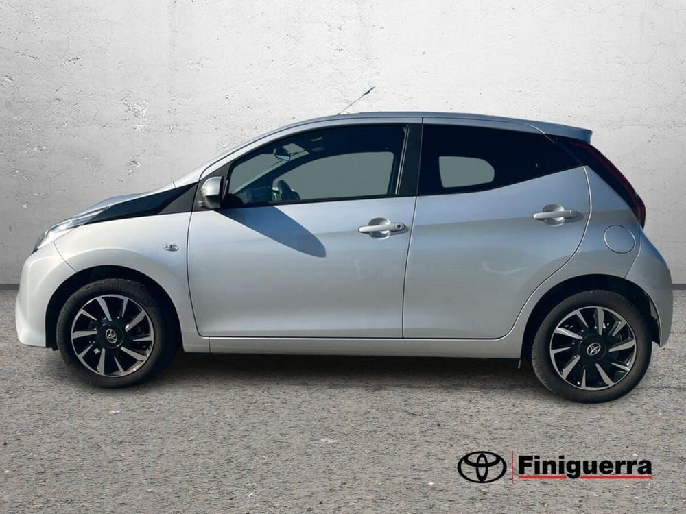 Toyota Aygo usata a Lecco (6)