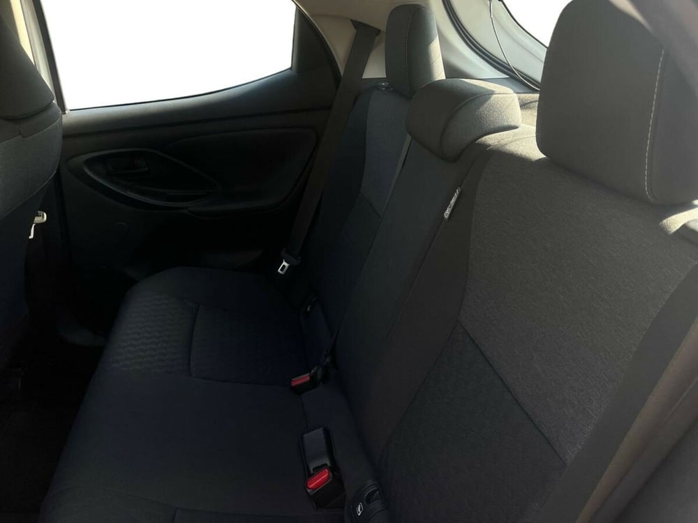 Toyota Yaris usata a Lecco (12)